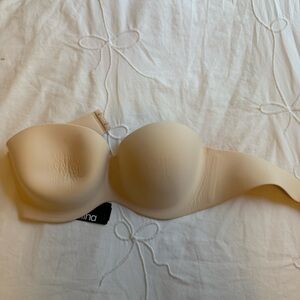 Seamless Strapless Bra in Cream 34C